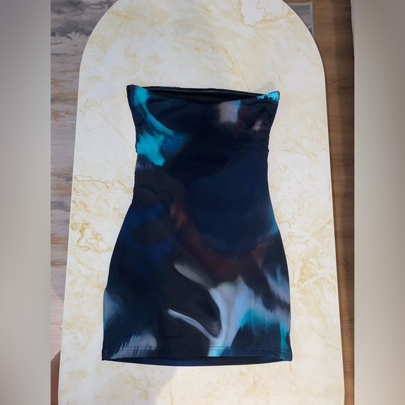 NWT White Fox Blue/Green Mind Games Strapless Mini Dress - Picture 11 of 11